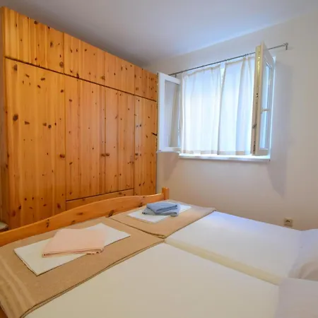 Marjolovic 2 By Interhome Njivice