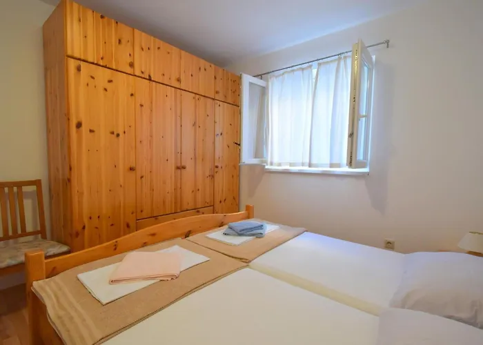 Marjolovic 2 By Interhome Njivice